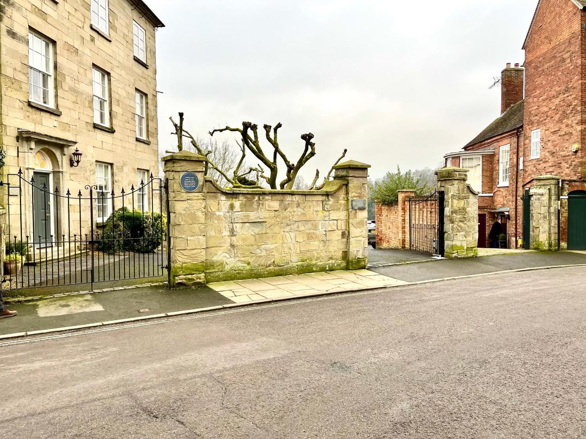 Bell Cottage By Ludlow Castle With Onsite Parking Eksteriør bilde